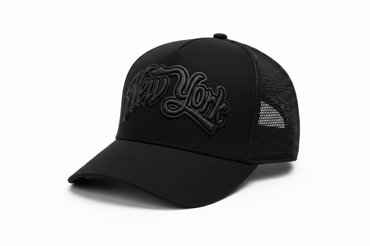 New York Script Classic Cap - Black